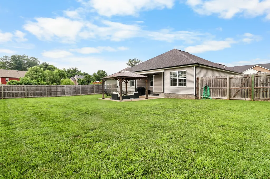 1278 Magnum Drive Clarksville TN 37040