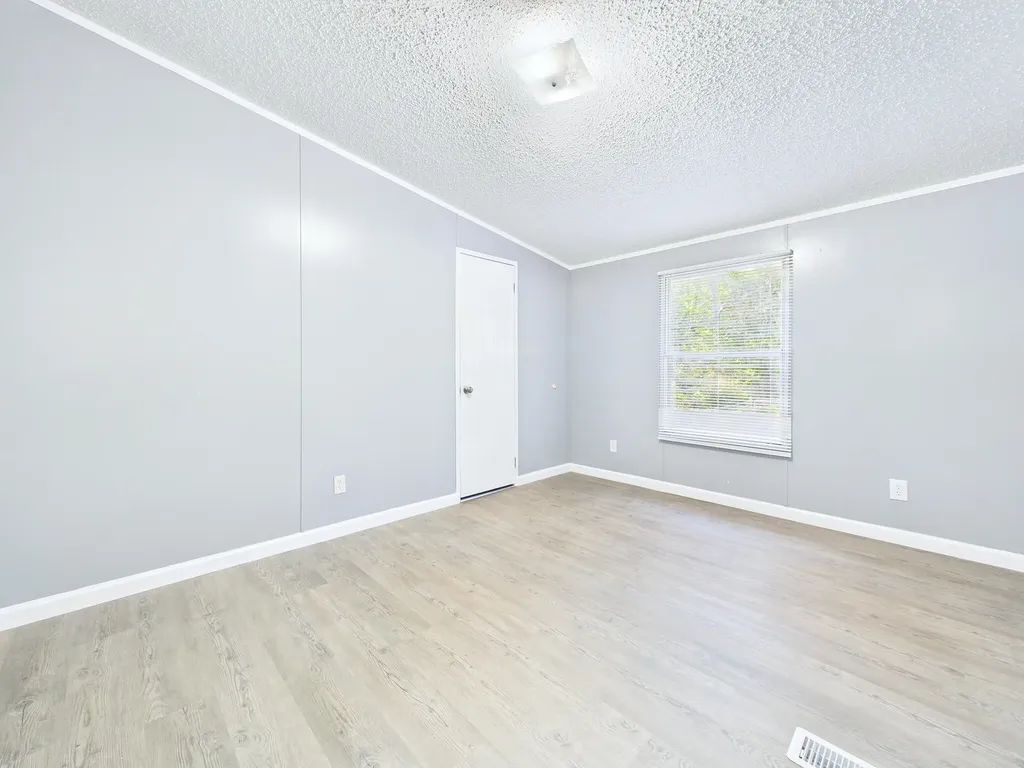 43 Glenn Madisonville TN 37354
