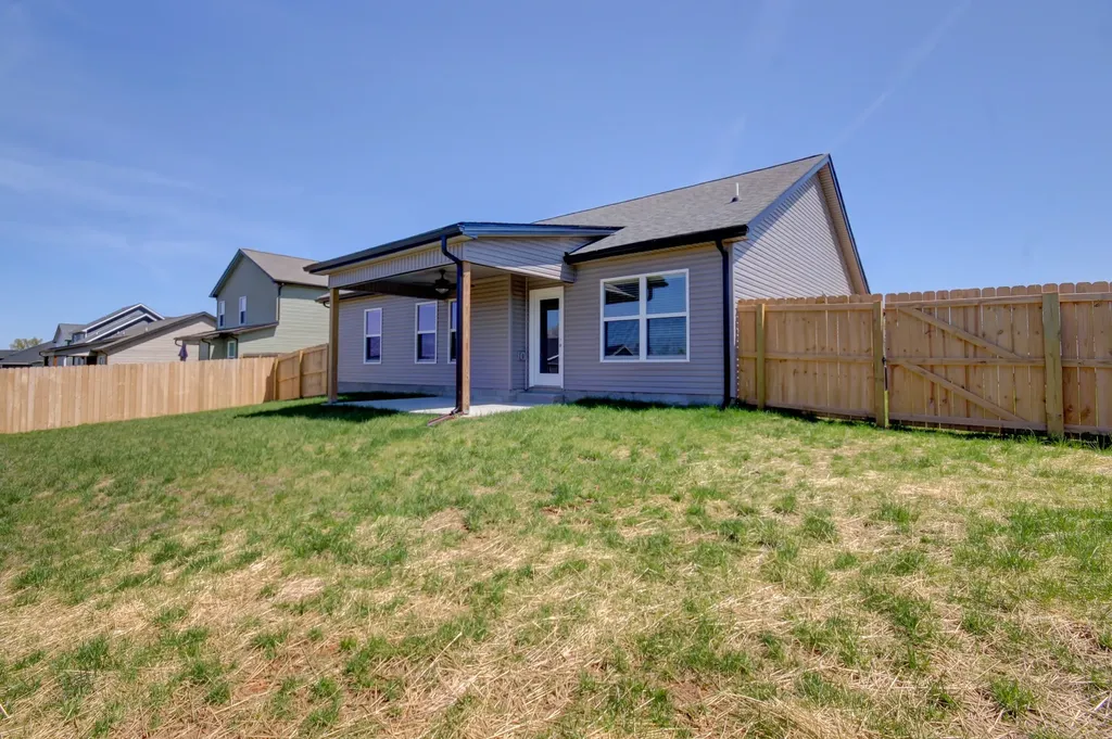 196 Donegal Drive Clarksville TN 37042