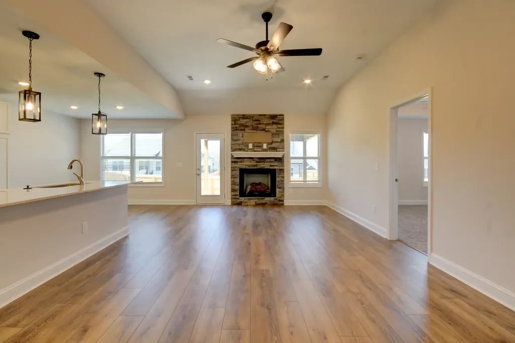 196 Donegal Drive Clarksville TN 37042