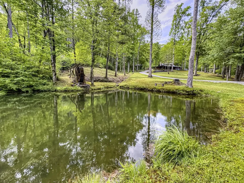 480 Holder Cemetery Road Tellico Plains TN 37385
