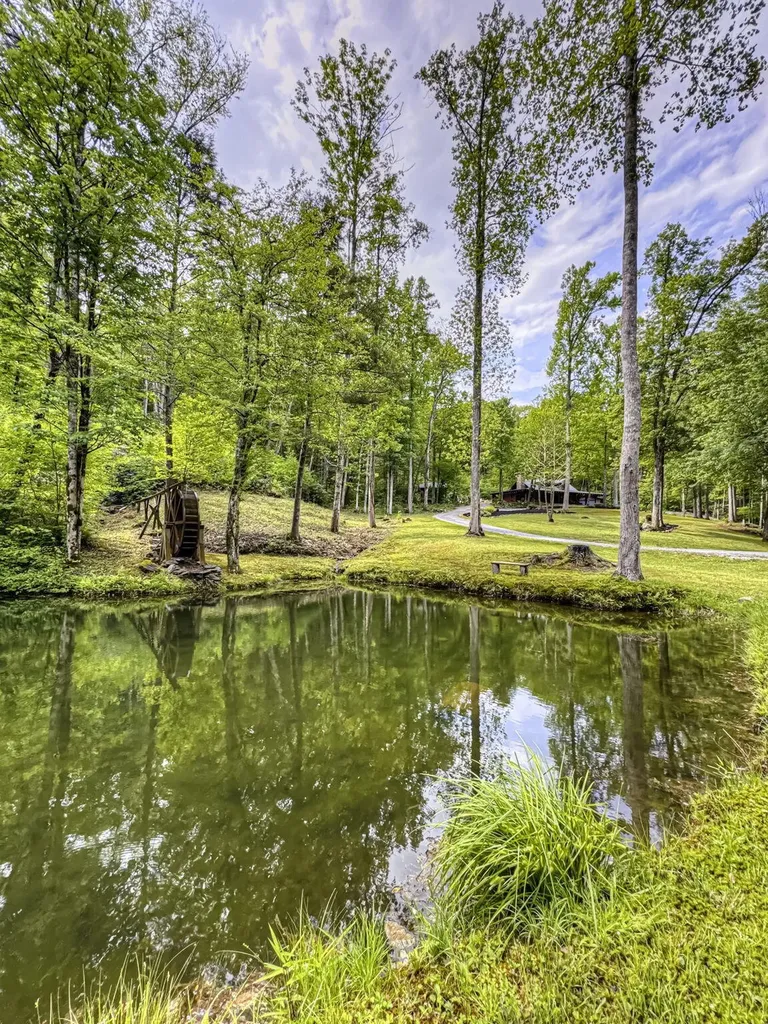 480 Holder Cemetery Road Tellico Plains TN 37385