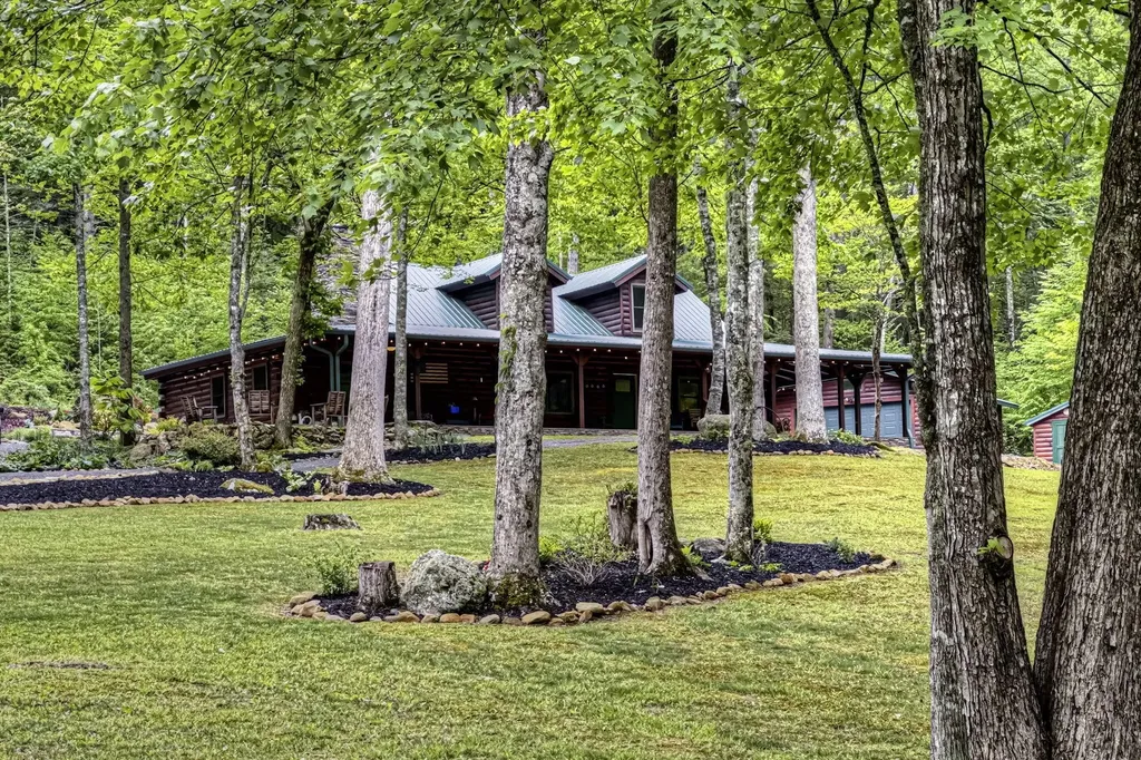 480 Holder Cemetery Road Tellico Plains TN 37385