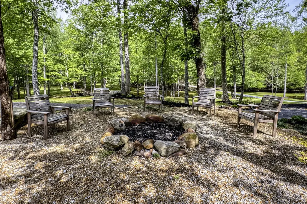 480 Holder Cemetery Road Tellico Plains TN 37385