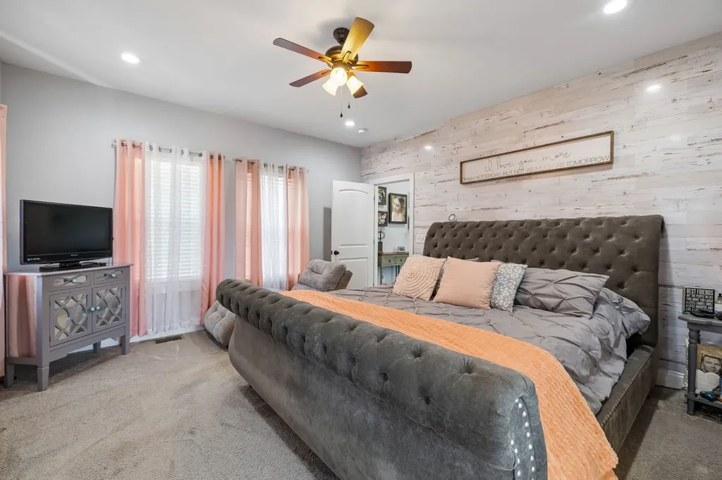 583 New Deal Potts Road Cottontown TN 37048