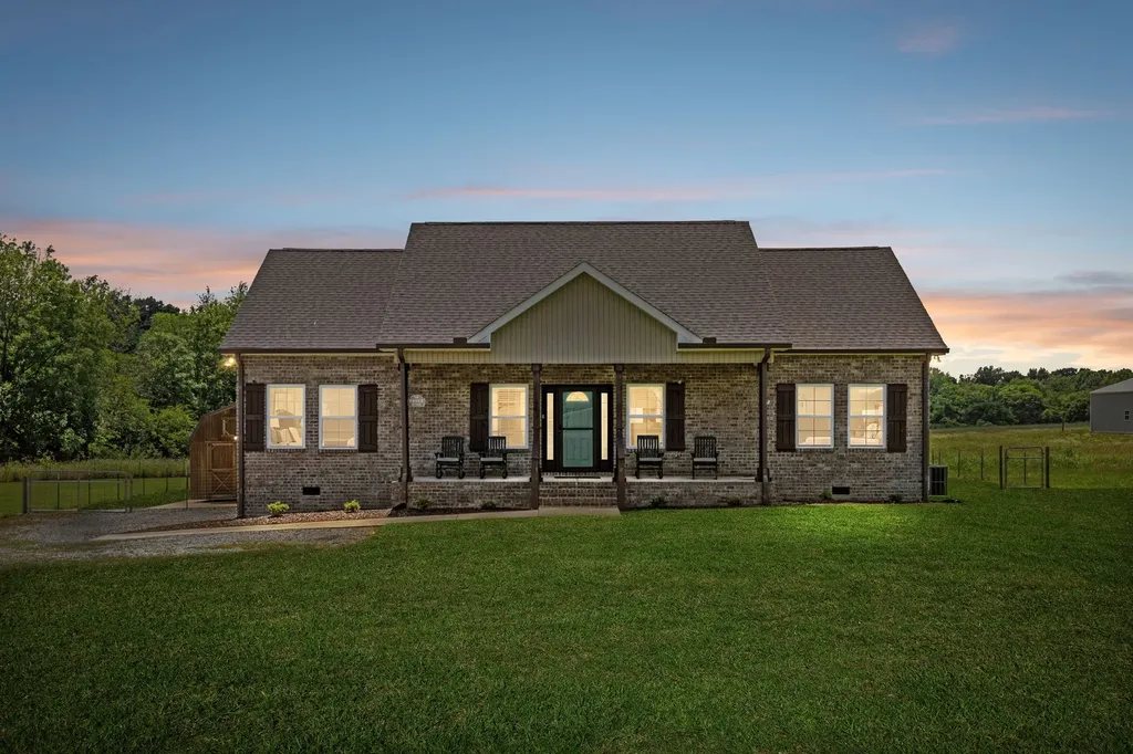 583 New Deal Potts Road Cottontown TN 37048