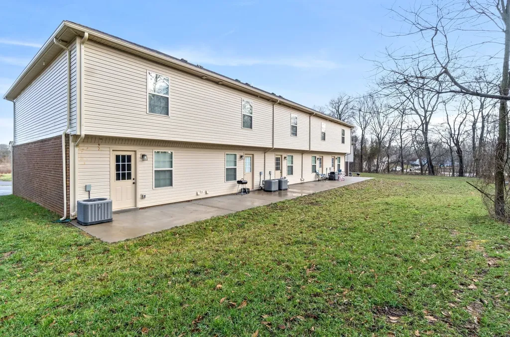 1476 Amberjack Court Clarksville TN 37042