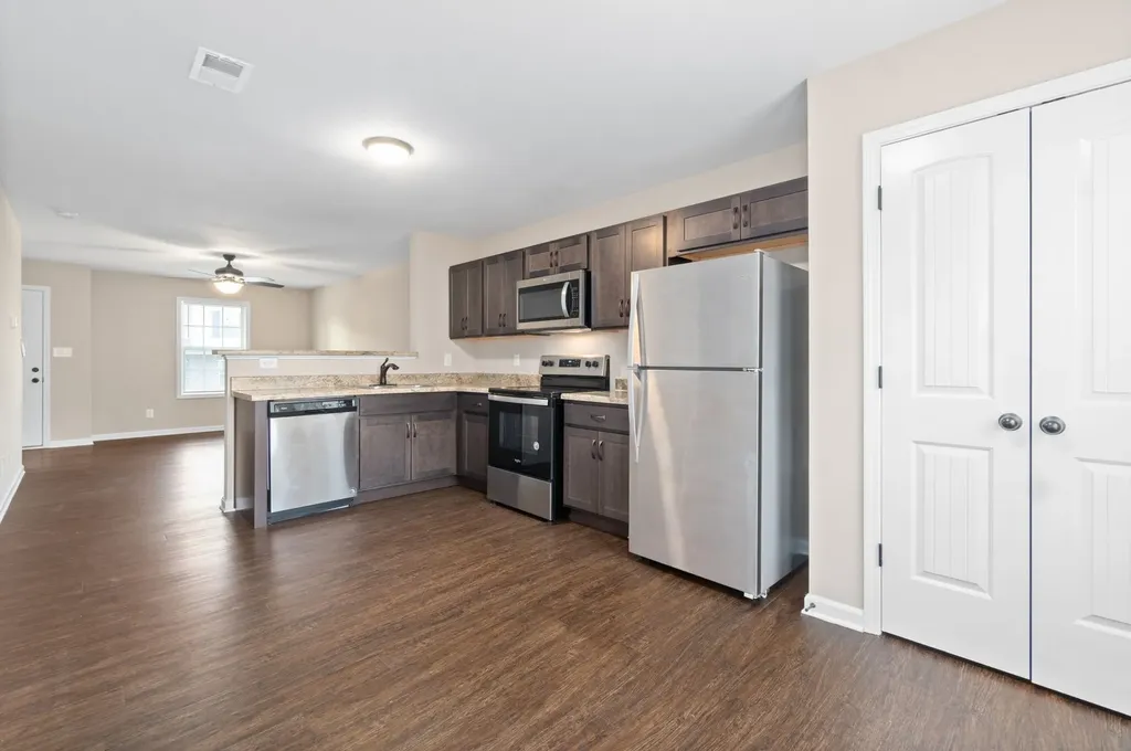 1476 Amberjack Court Clarksville TN 37042