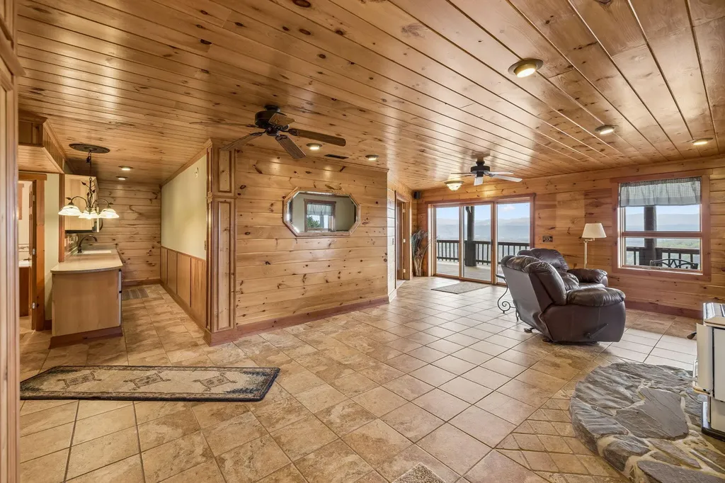 348 Laurel Mountain Road Madisonville TN 37354