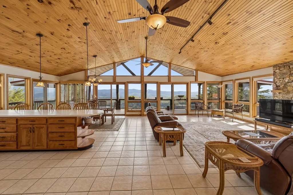 348 Laurel Mountain Road Madisonville TN 37354
