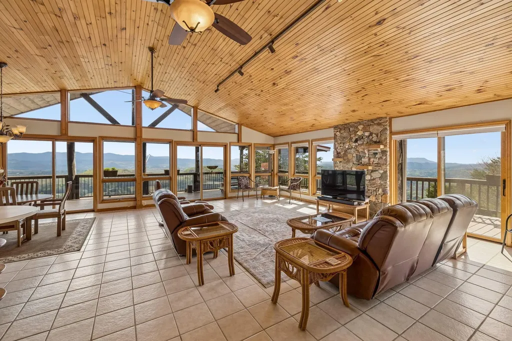 348 Laurel Mountain Road Madisonville TN 37354