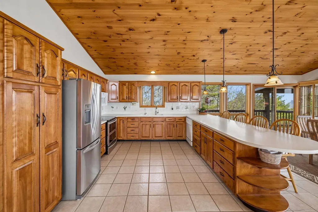 348 Laurel Mountain Road Madisonville TN 37354