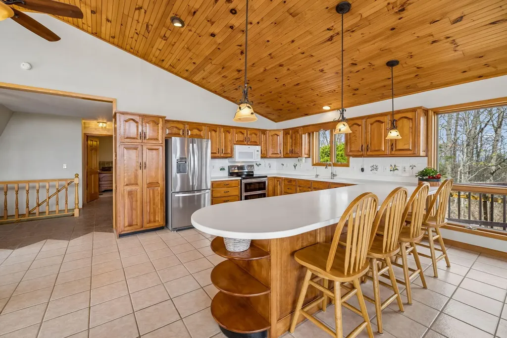 348 Laurel Mountain Road Madisonville TN 37354