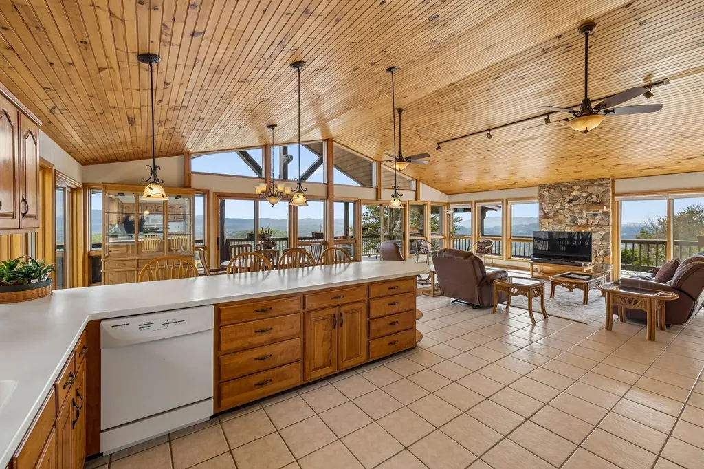 348 Laurel Mountain Road Madisonville TN 37354