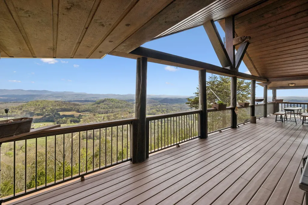 348 Laurel Mountain Road Madisonville TN 37354