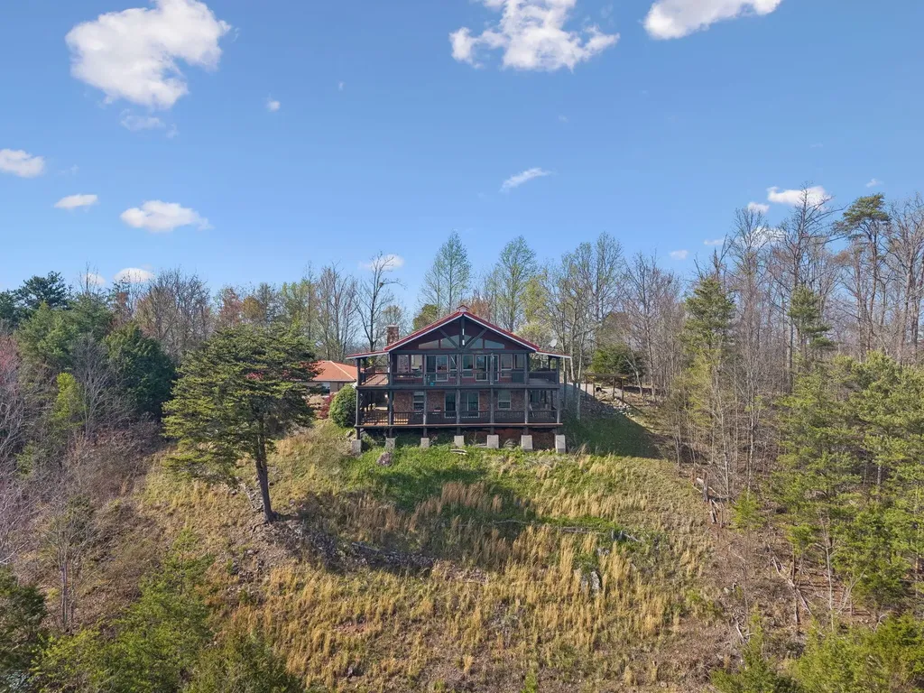 348 Laurel Mountain Road Madisonville TN 37354
