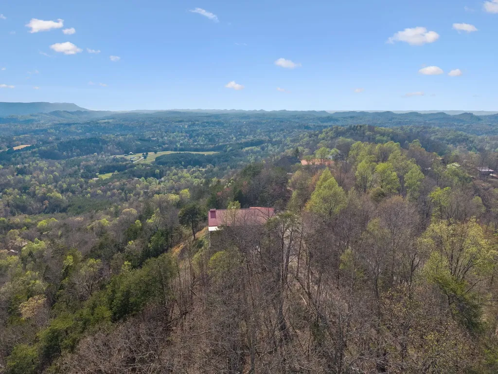 348 Laurel Mountain Road Madisonville TN 37354