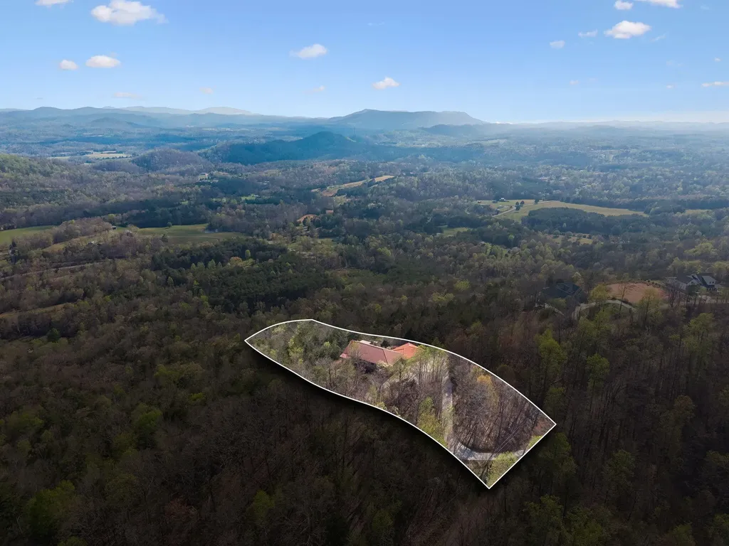 348 Laurel Mountain Road Madisonville TN 37354