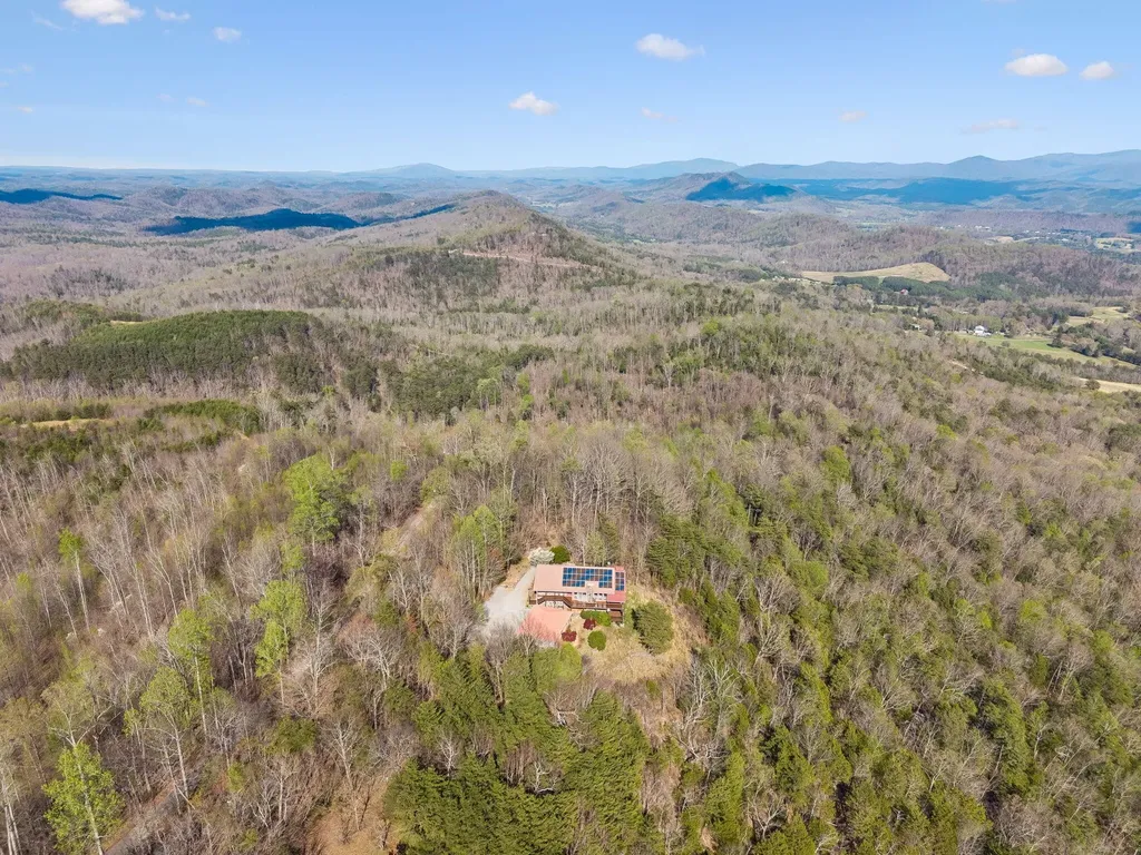 348 Laurel Mountain Road Madisonville TN 37354