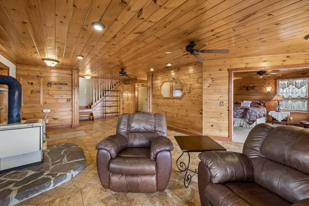 348 Laurel Mountain Road Madisonville TN 37354