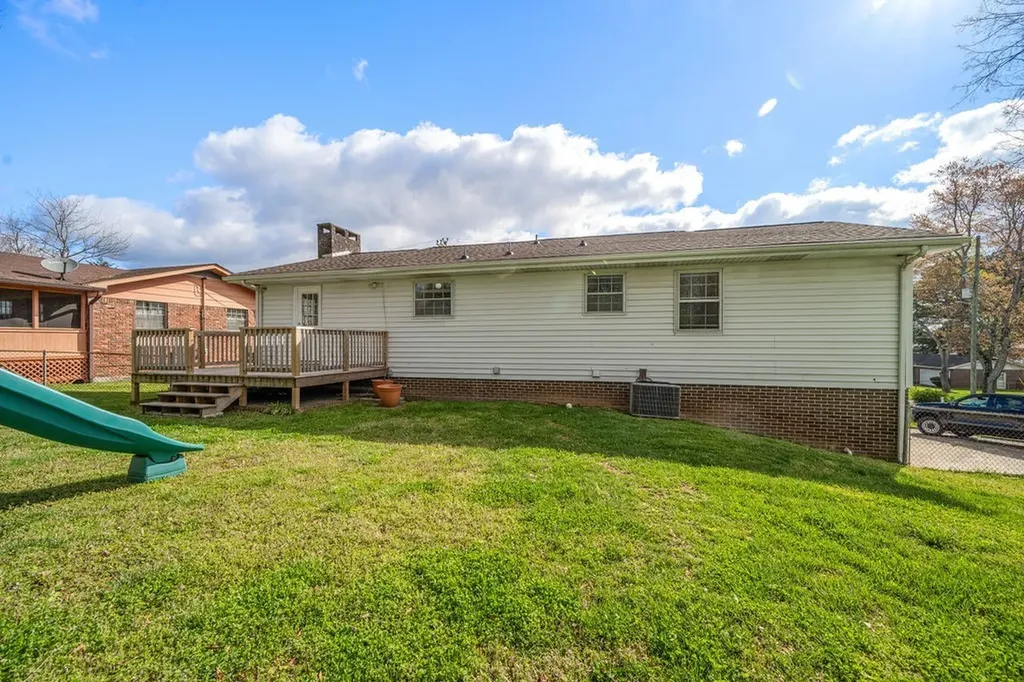 111 Edgewood Circle Fort Oglethorpe GA 30742