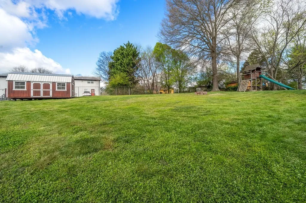 111 Edgewood Circle Fort Oglethorpe GA 30742