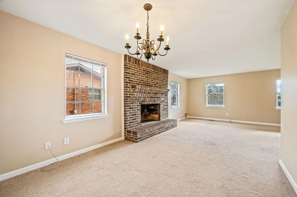 111 Edgewood Circle Fort Oglethorpe GA 30742