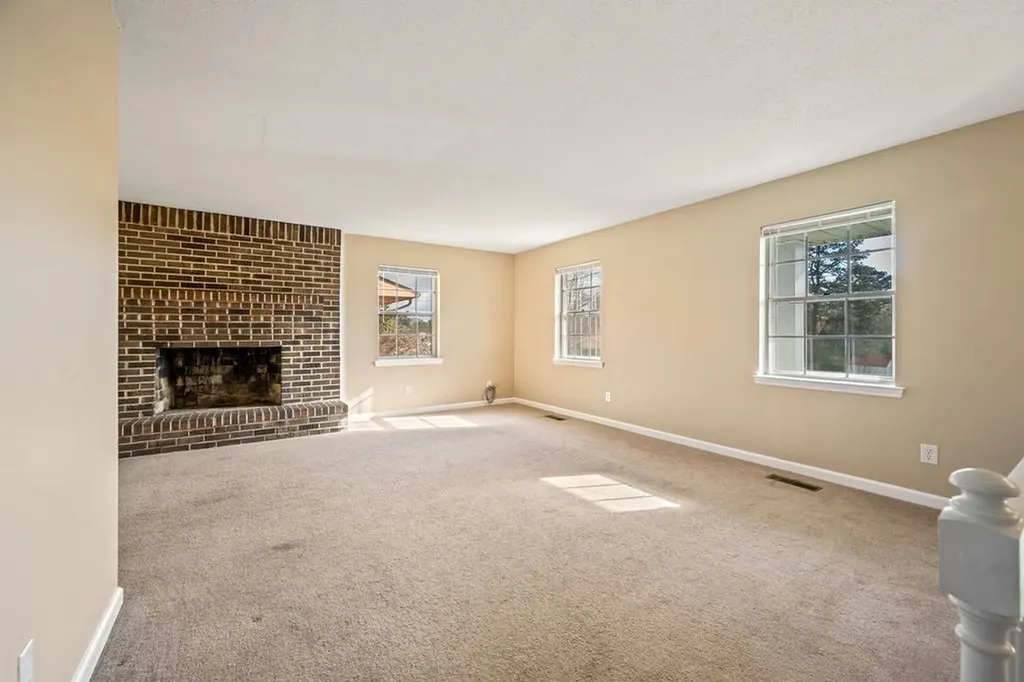 111 Edgewood Circle Fort Oglethorpe GA 30742