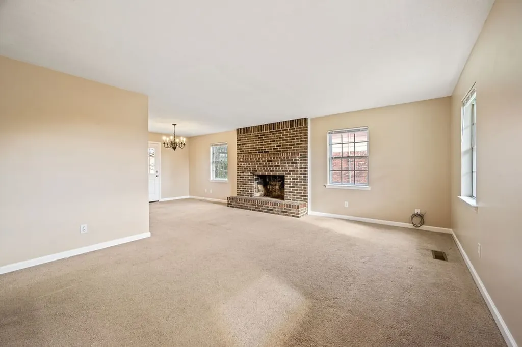 111 Edgewood Circle Fort Oglethorpe GA 30742