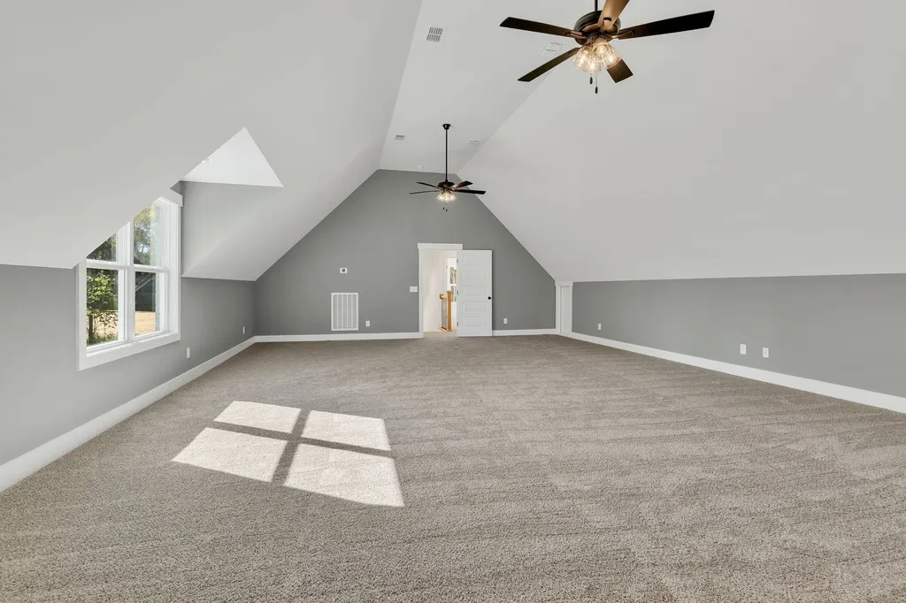 1000 Hogans Branch Road Hendersonville TN 37075