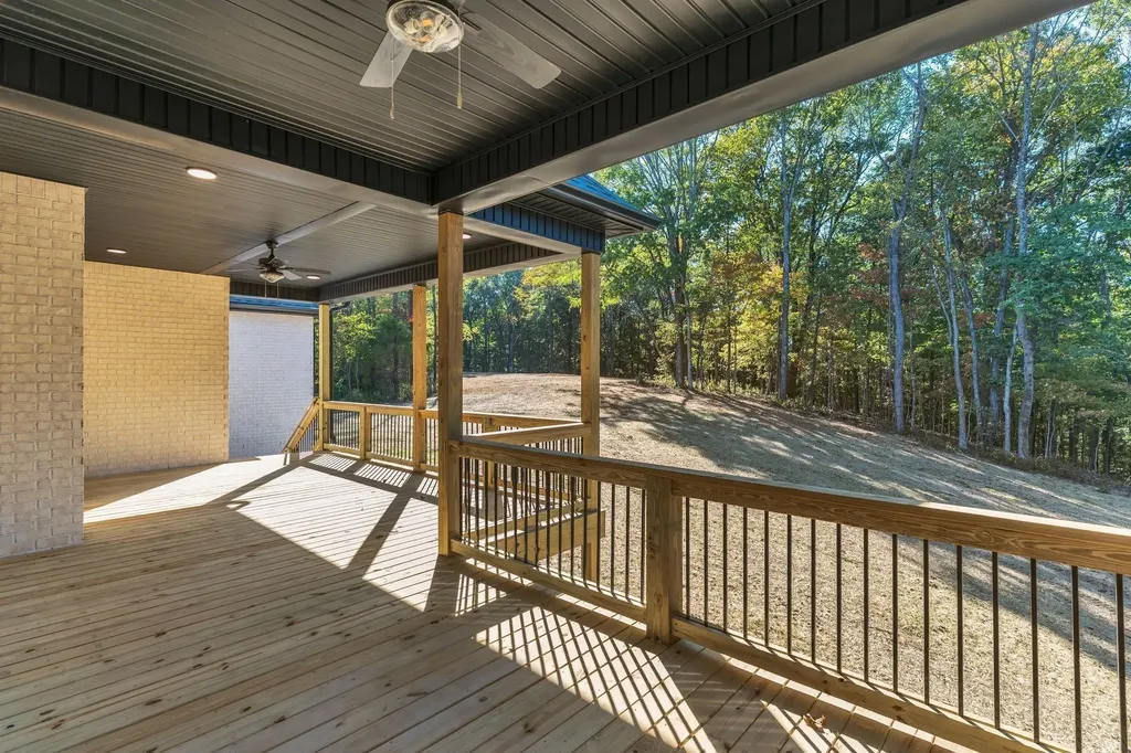 1000 Hogans Branch Road Hendersonville TN 37075