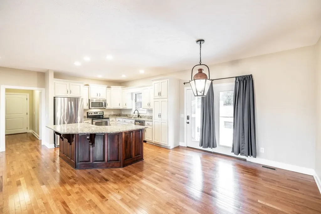 525 Bridle Path Lane Hartsville TN 37074