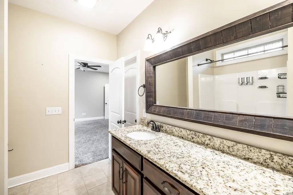 525 Bridle Path Lane Hartsville TN 37074