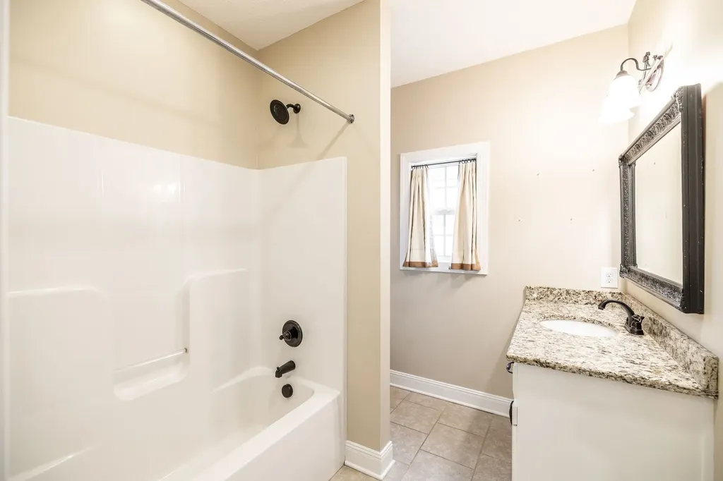 525 Bridle Path Lane Hartsville TN 37074