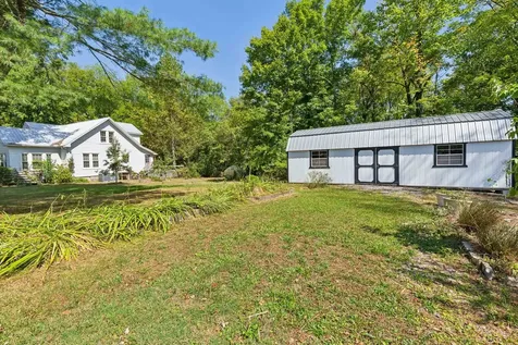 831 3rd Street Tracy City TN 37387