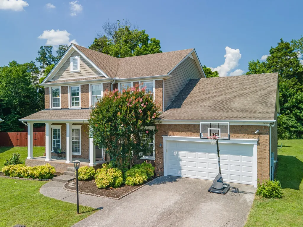 2045 Hawks Nest Court Hermitage TN 37076