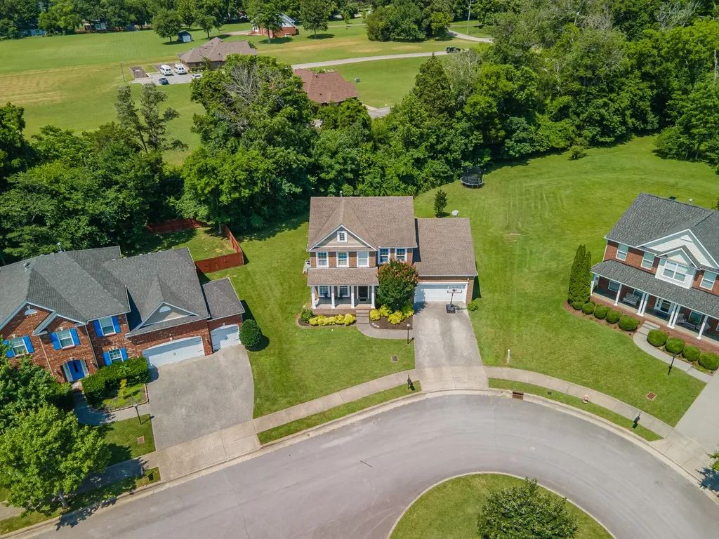 2045 Hawks Nest Court Hermitage TN 37076