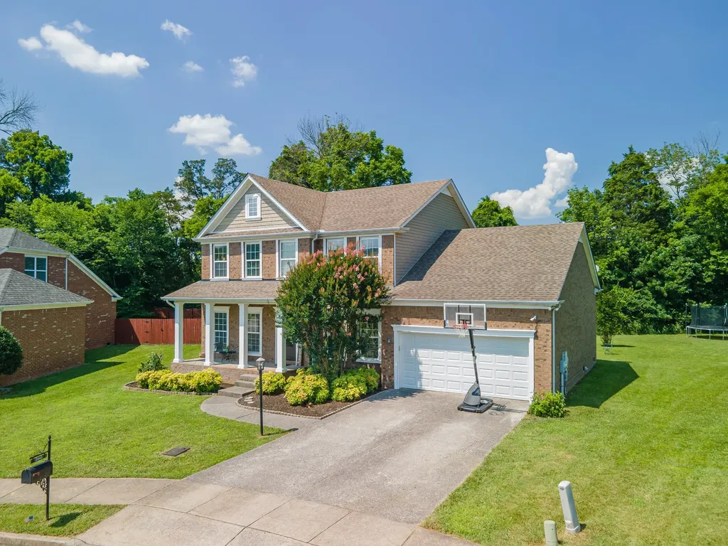 2045 Hawks Nest Court Hermitage TN 37076