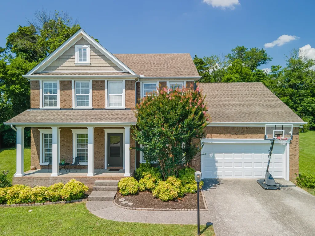 2045 Hawks Nest Court Hermitage TN 37076