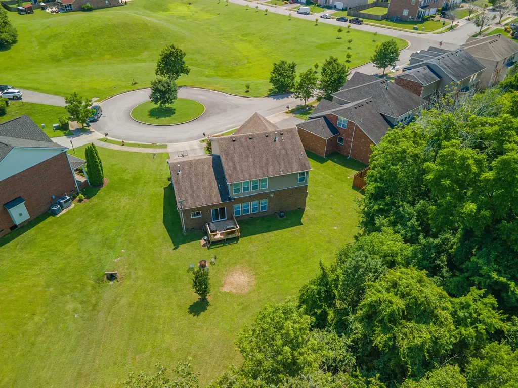 2045 Hawks Nest Court Hermitage TN 37076