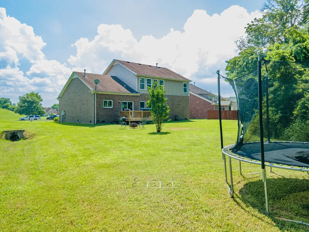2045 Hawks Nest Court Hermitage TN 37076