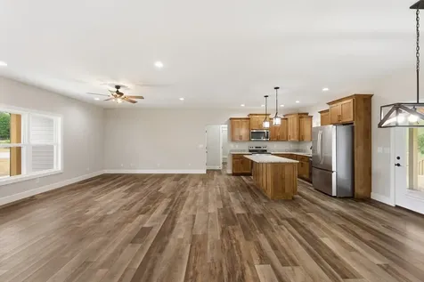 11100 H O Allison Road Baxter TN 38544