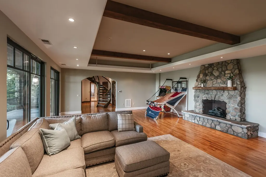 1007A Highland Road Brentwood TN 37027