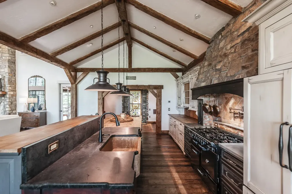 1007A Highland Road Brentwood TN 37027