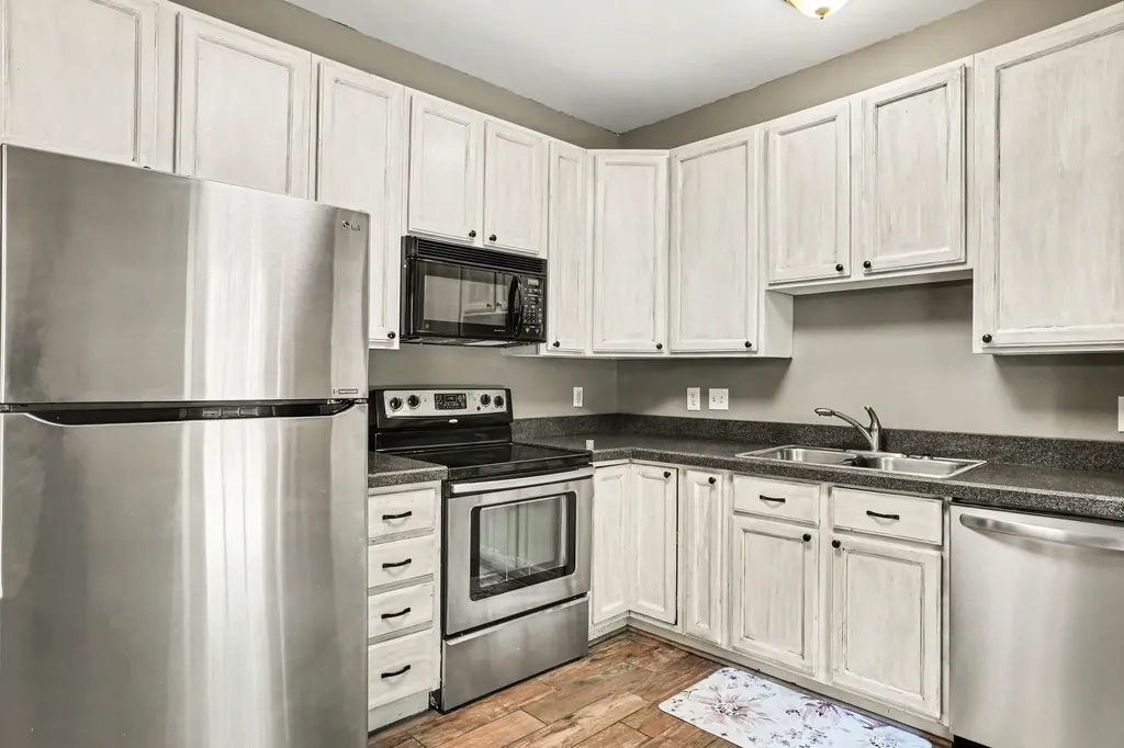 686 Huffine Manor Circle Franklin TN 37067