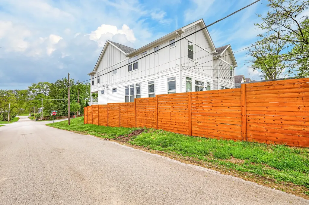 1344 Stainback Avenue Nashville TN 37207