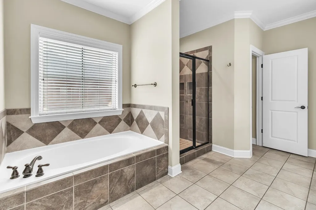 8381 Georgetown Bay Drive Ooltewah TN 37363