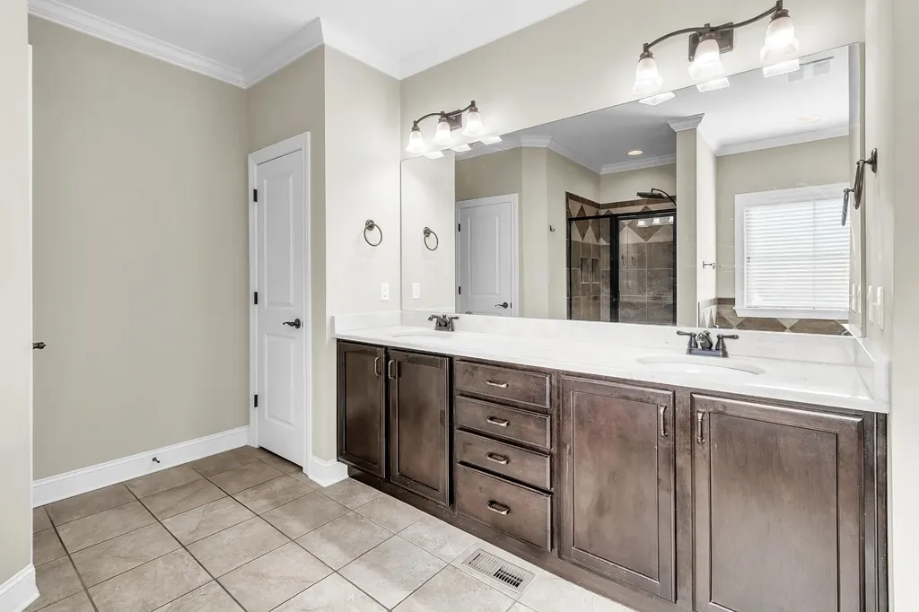 8381 Georgetown Bay Drive Ooltewah TN 37363
