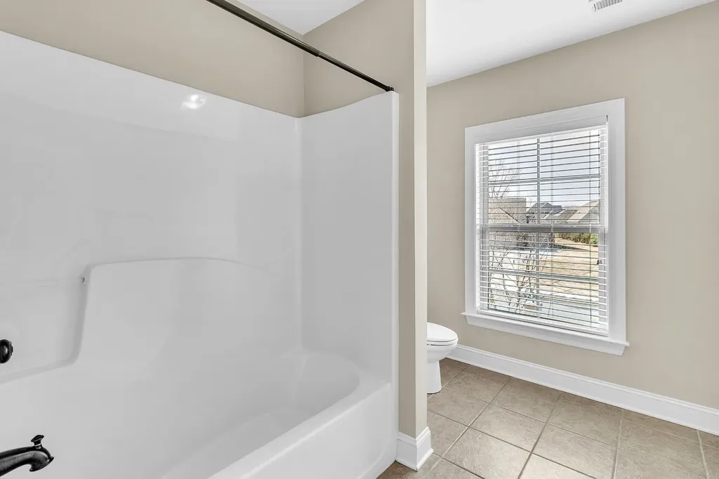 8381 Georgetown Bay Drive Ooltewah TN 37363