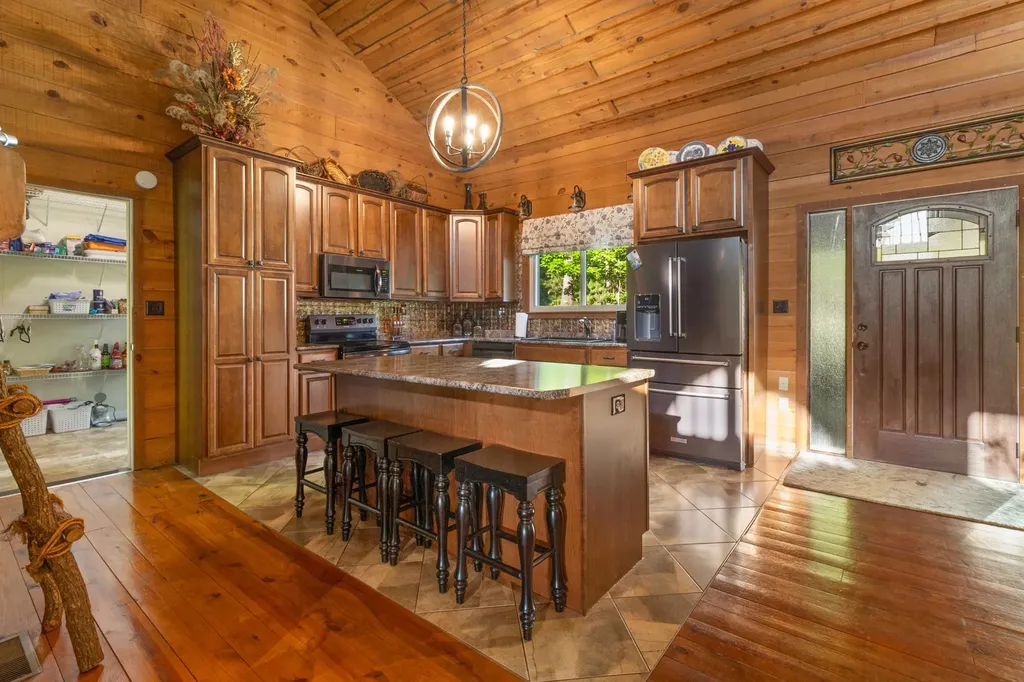 250 Outlet Road, SE Cleveland TN 37323